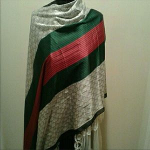 Gucci Other - NWT Gucci silk scarf Gucci Other - NWT Gucci silk scarf